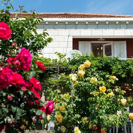 Melisa With Balcony & Free Parking Apartment Dubrovnik