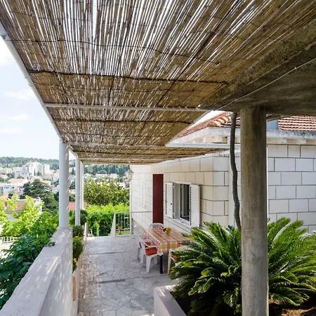 Melisa With Balcony & Free Parking Dubrovnik