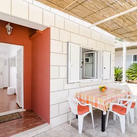 Melisa With Balcony & Free Parking Dubrovnik